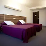 Отель Logis Restaurant L'europe 3*