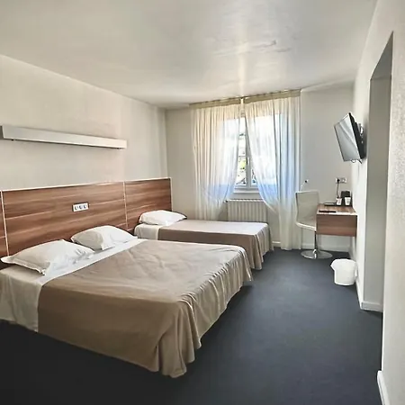 Logis Restaurant L'europe Hotel 3*