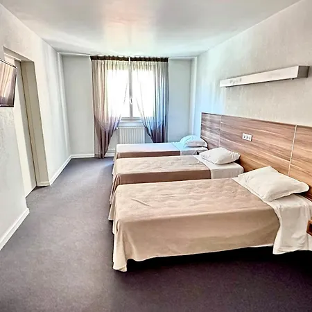 Hotel Logis Restaurant L'europe Marvejols