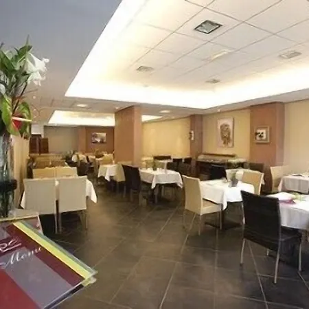 Hotel Logis Restaurant L'europe 3*