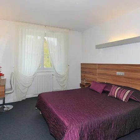 Logis Restaurant L'europe 3* مارفيجول