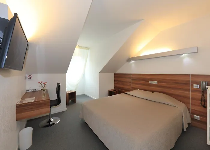 Hotel Logis L'europe Marvejols